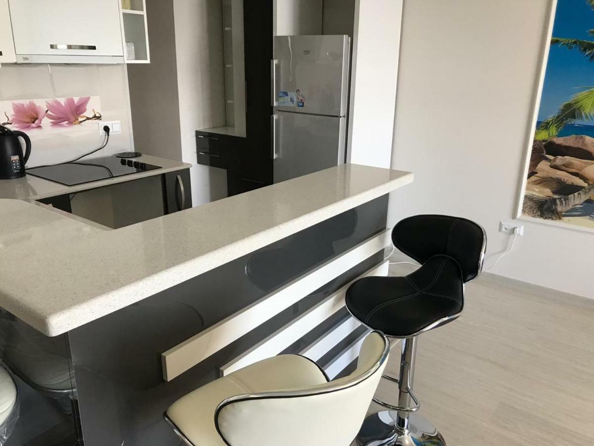 Angel Apartment In Porta บาทูมิ ภายนอก รูปภาพ